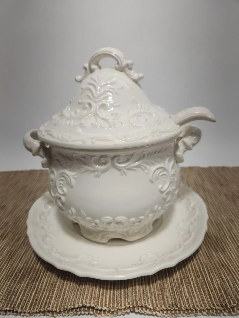 Vintage Napcoware Japan White Embossed Soup Tureen Lid Underplate Ladle Baroque